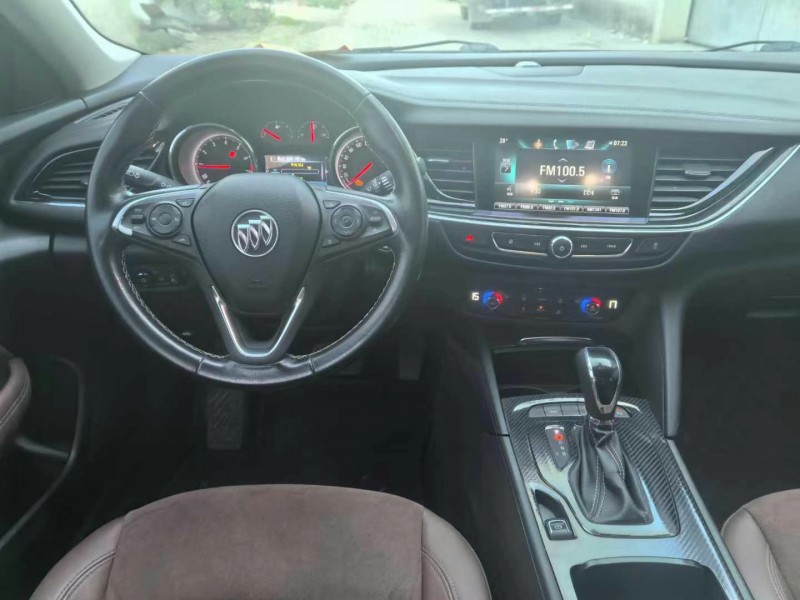 保定18年别克君威6