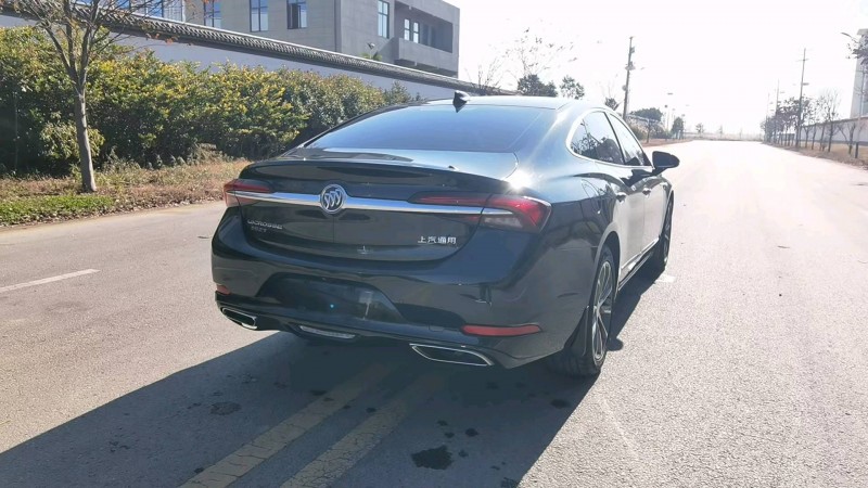 徐州20年别克君越9