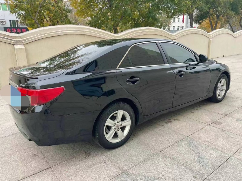 保定14年丰田锐志4