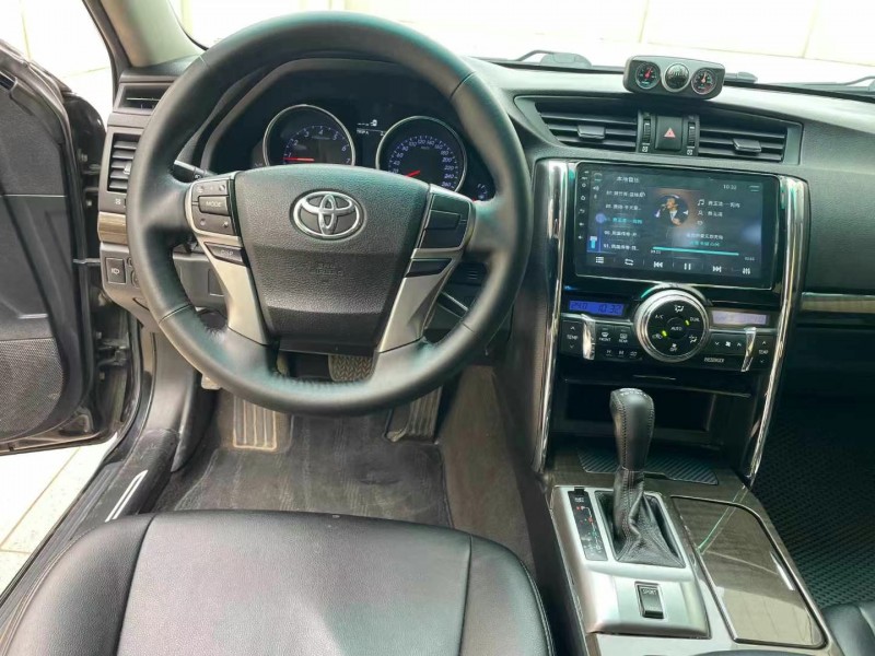 保定14年丰田锐志6