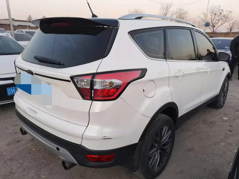 保定18年福特翼虎5