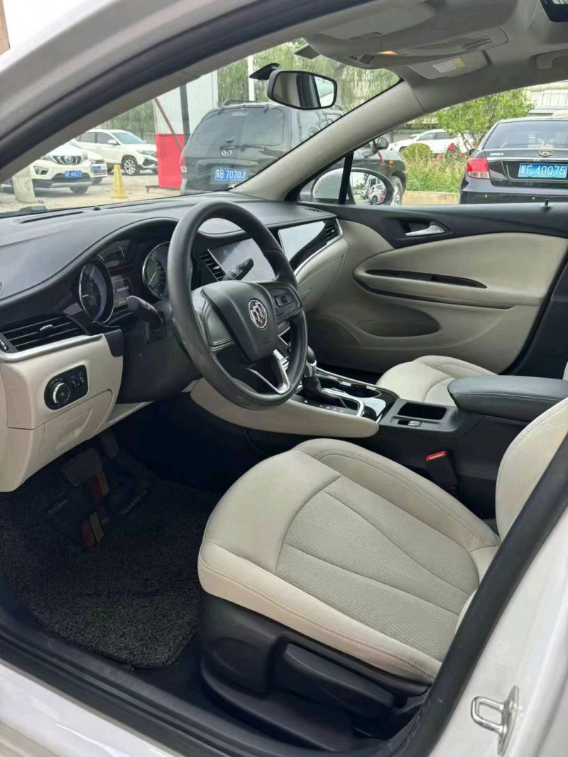 保定20年别克威朗6