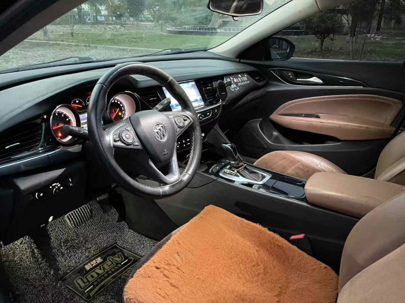 枣庄19年别克君威6