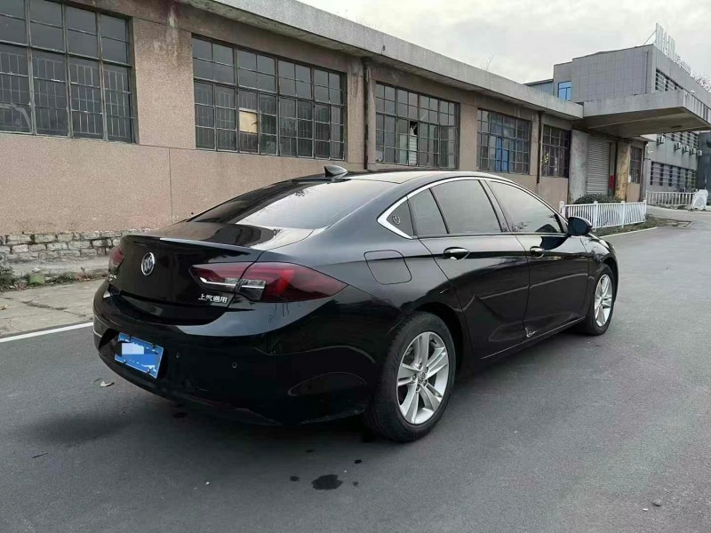 枣庄19年别克君威7