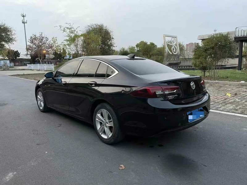 枣庄19年别克君威8