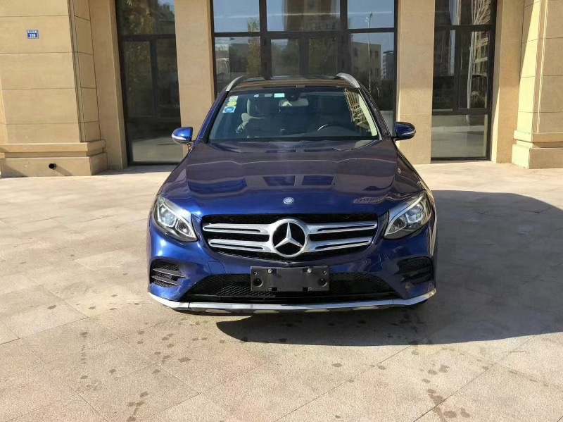 青岛16年奔驰GLC1