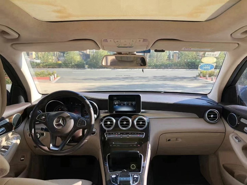 青岛16年奔驰GLC7