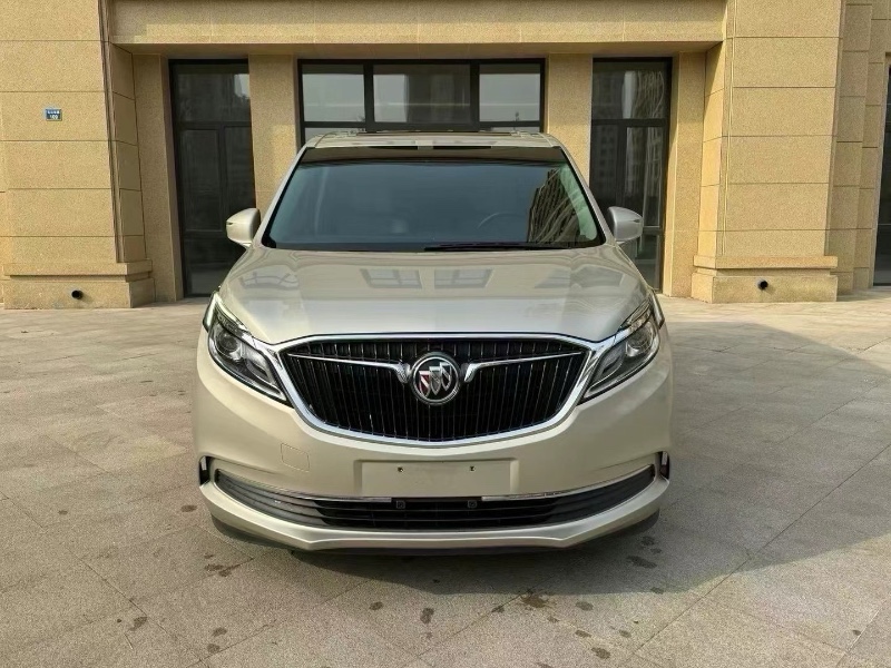 青岛18年别克GL82