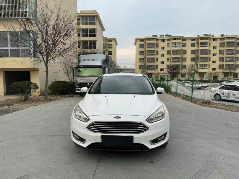 徐州17年福特福克斯1