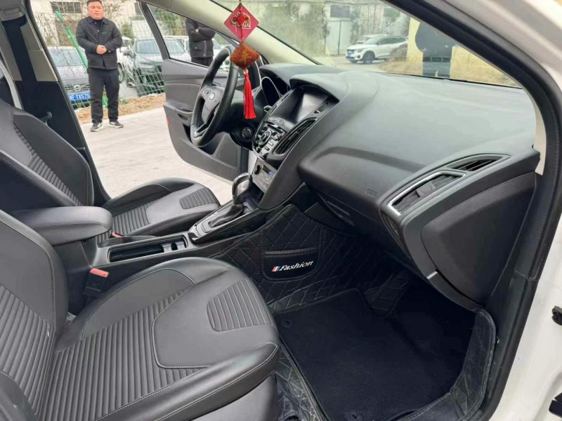 徐州17年福特福克斯4