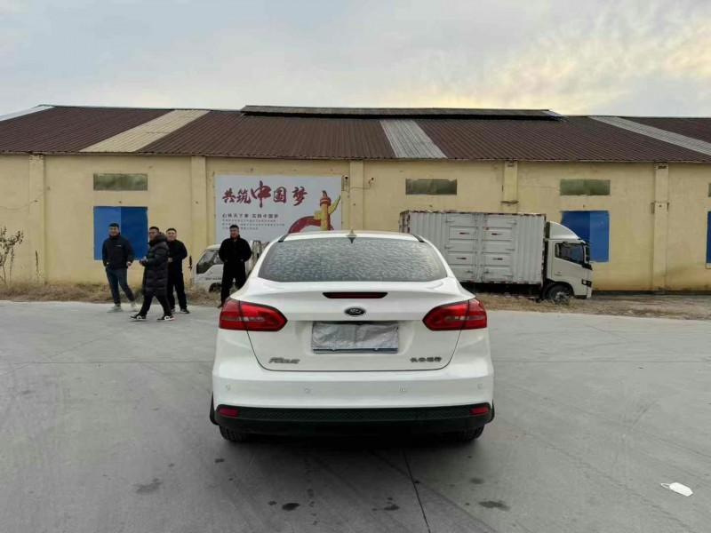 徐州17年福特福克斯9