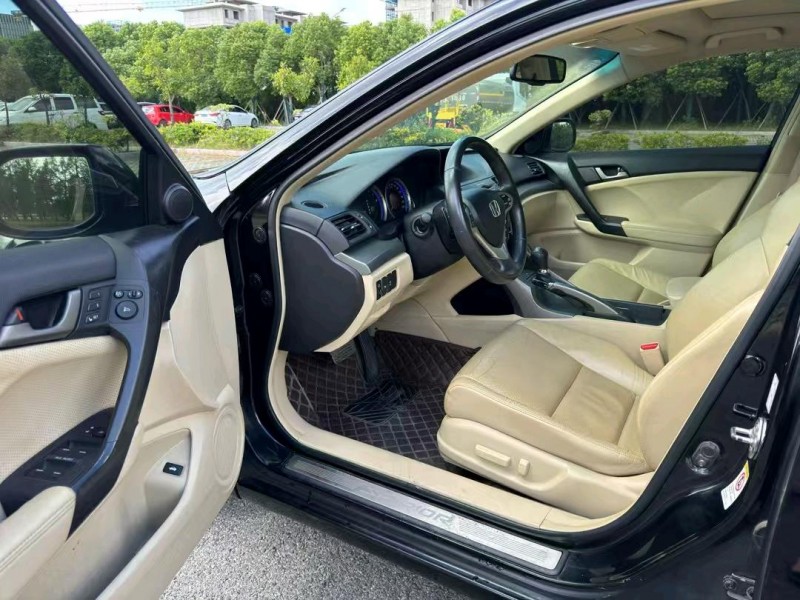 盐城11年本田思铂睿6