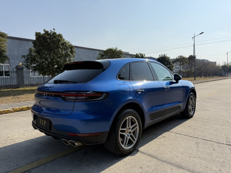 盐城20年保时捷Macan9