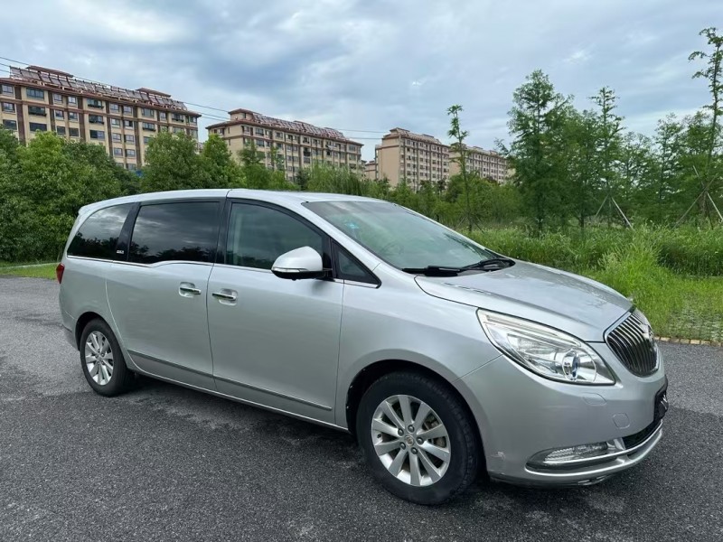 盐城16年别克GL82