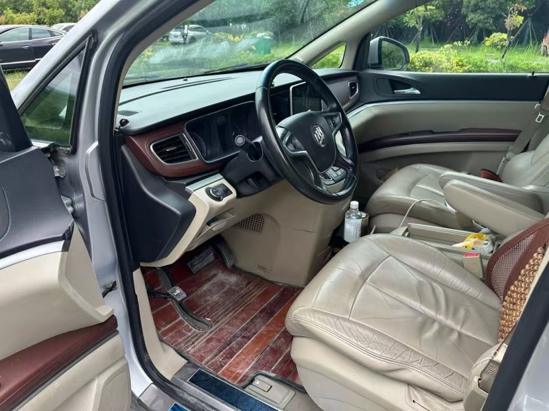 盐城16年别克GL86