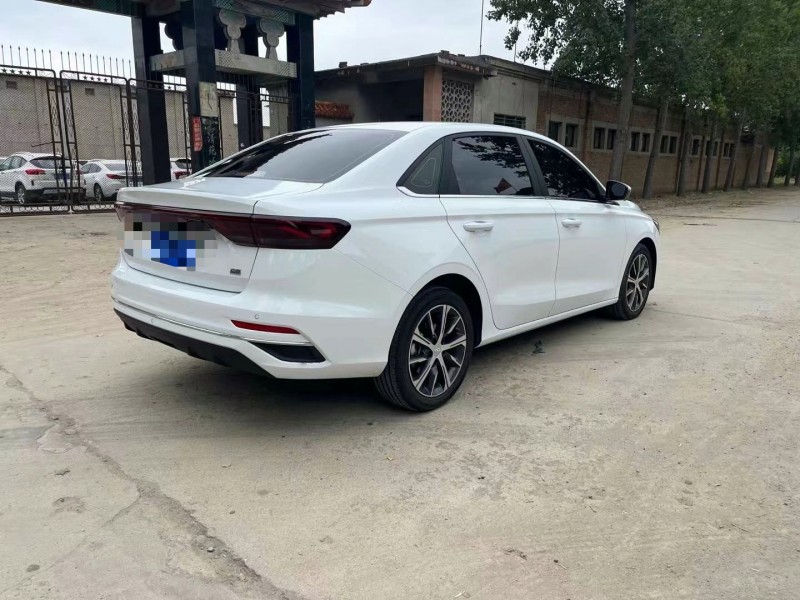 保定23年吉利帝豪4