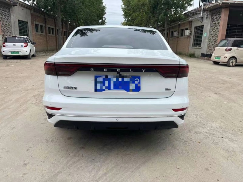 保定23年吉利帝豪9