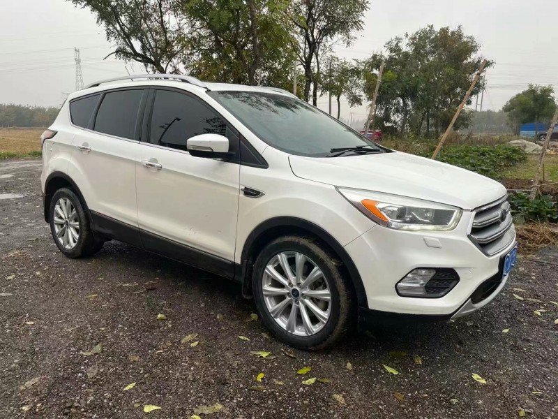 保定17年福特翼虎2