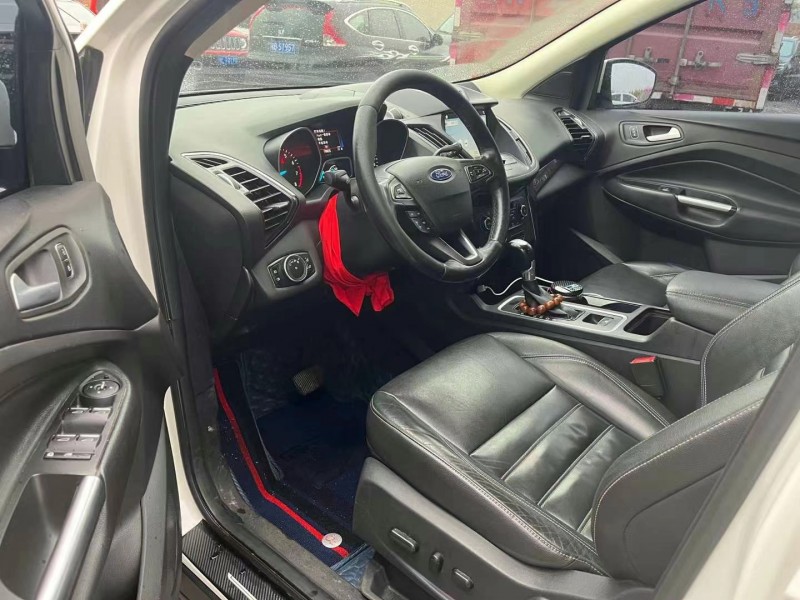 保定17年福特翼虎6