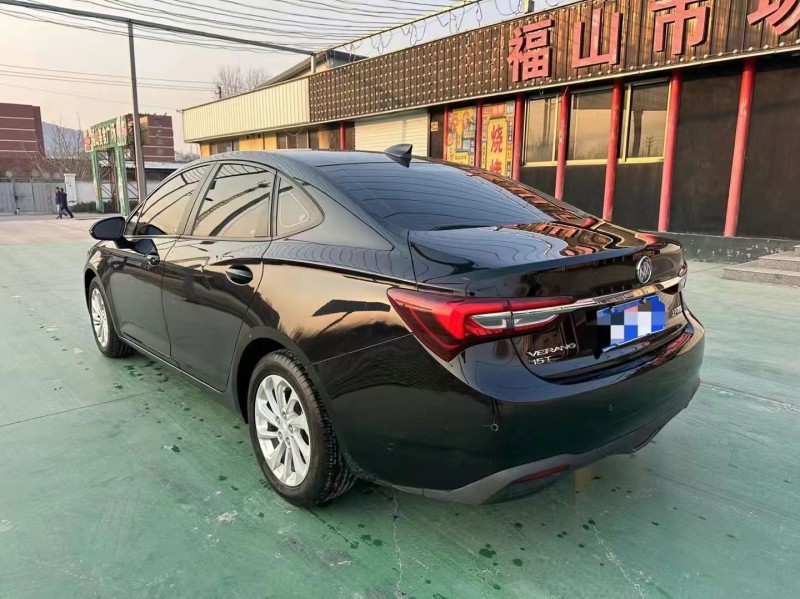 济宁20年别克威朗8