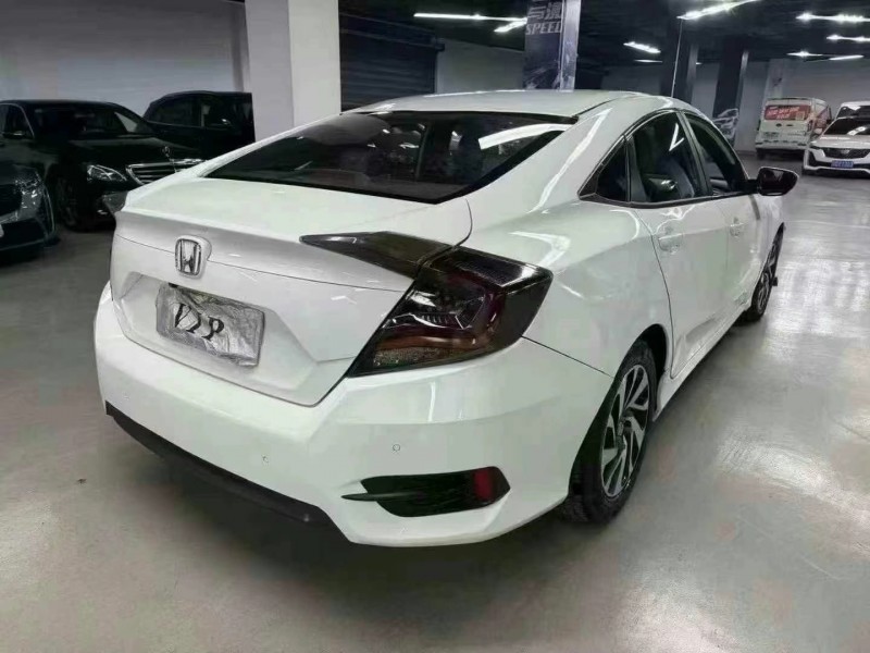 济宁19年本田思域8