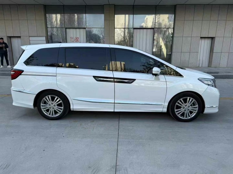 济宁19年本田艾力绅7