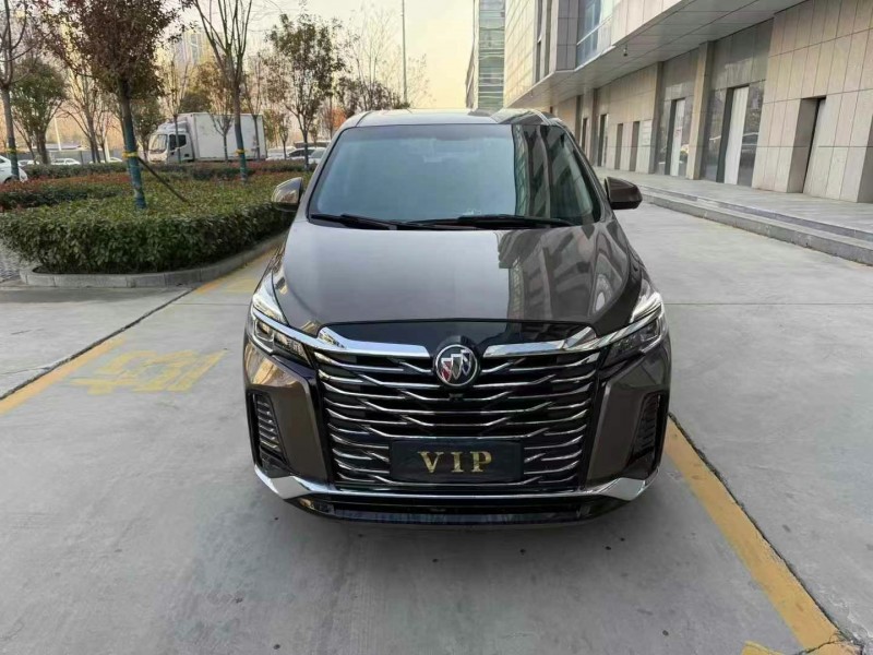 济宁23年别克GL81