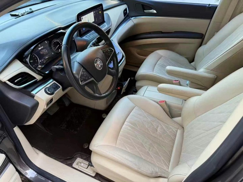 济宁23年别克GL84