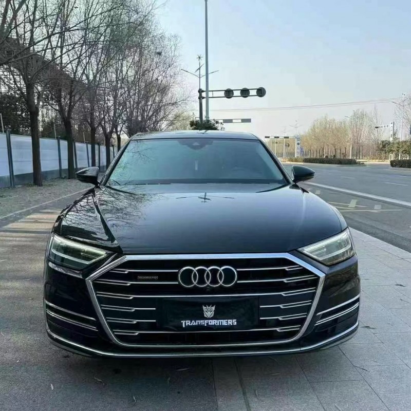 济宁18年奥迪A8L1