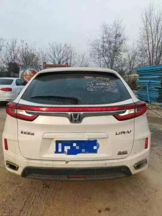 济宁17年本田URV8
