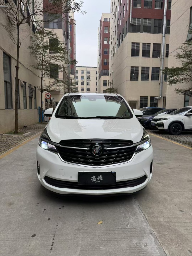 广州21年别克GL81