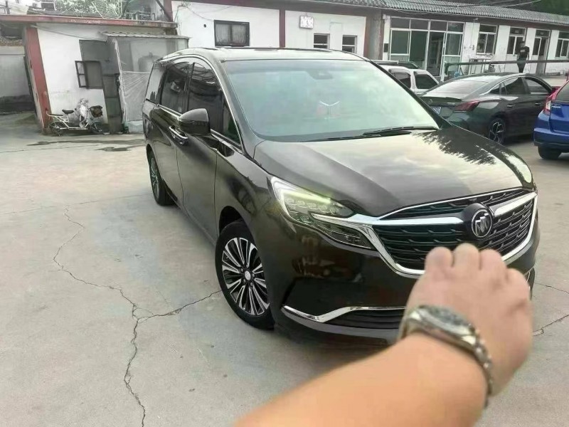 济宁20年别克GL82