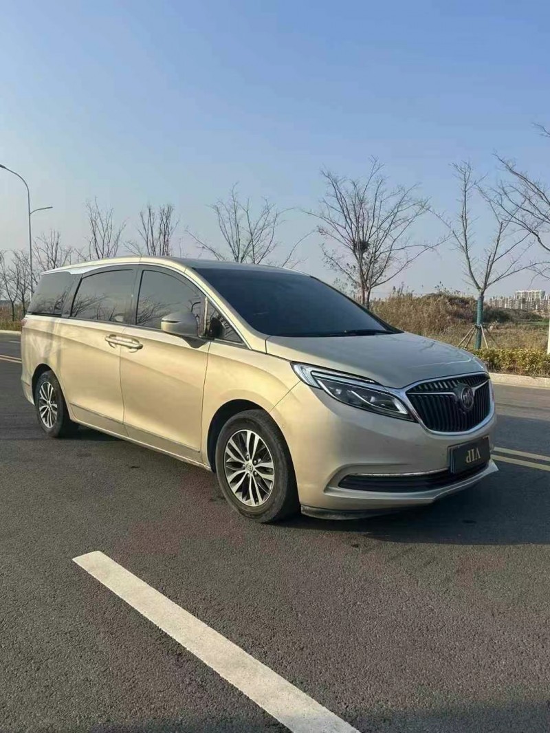 徐州19年别克GL82