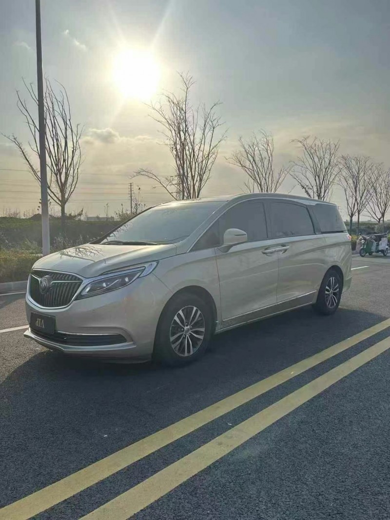 徐州19年别克GL83