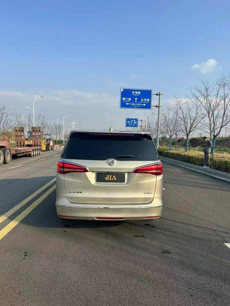 徐州19年别克GL86