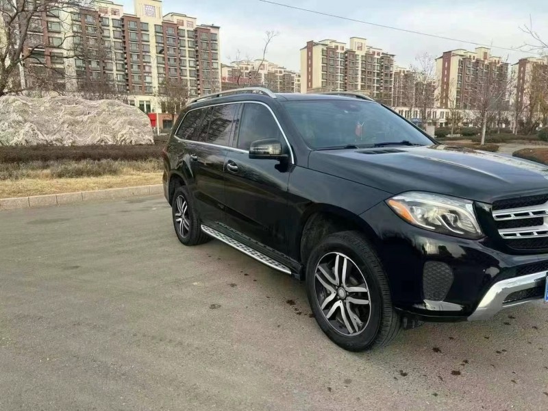 济宁17年奔驰GLS3