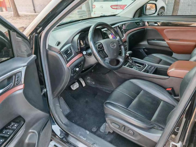 保定17年传祺GS84