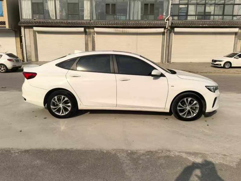 徐州22年别克威朗3