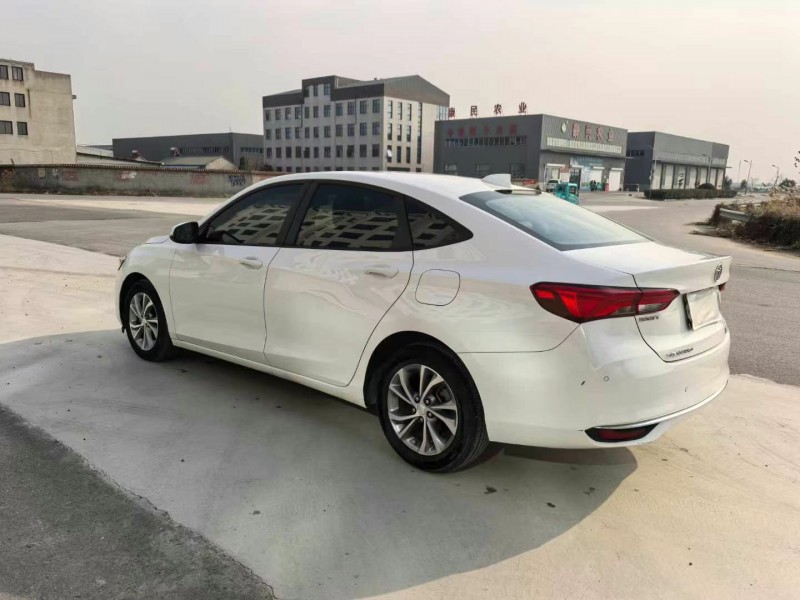 徐州22年别克威朗8