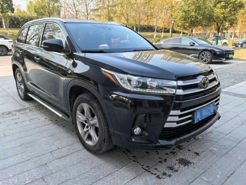 武汉21年丰田汉兰达4