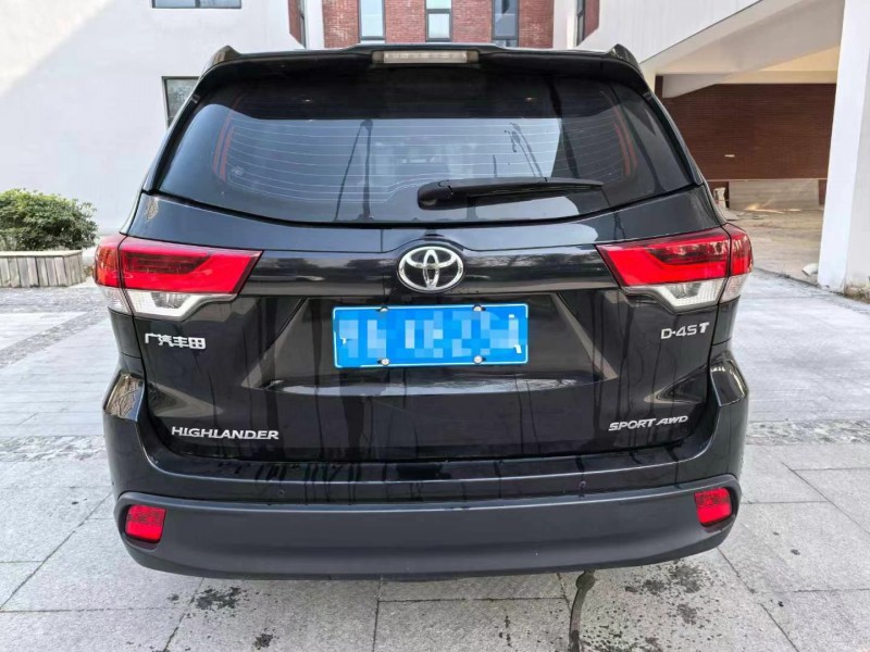 武汉21年丰田汉兰达6