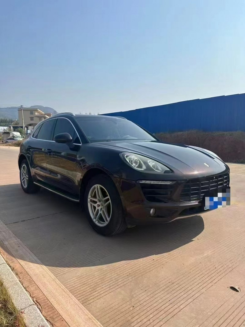广州16年保时捷Macan2