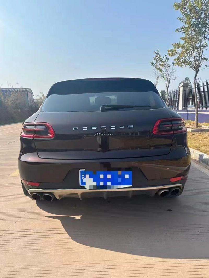 广州16年保时捷Macan9