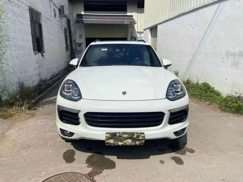 广州15年保时捷卡宴1