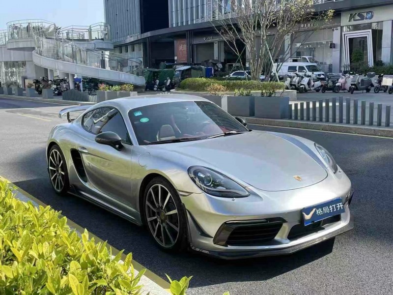 广州19年保时捷卡曼2