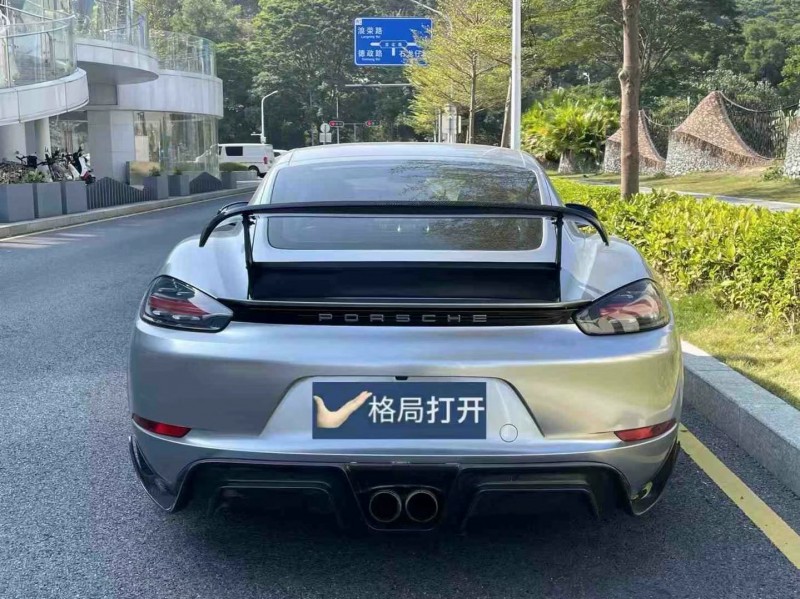 广州19年保时捷卡曼9