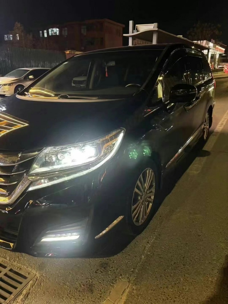 济宁16年本田艾力绅4