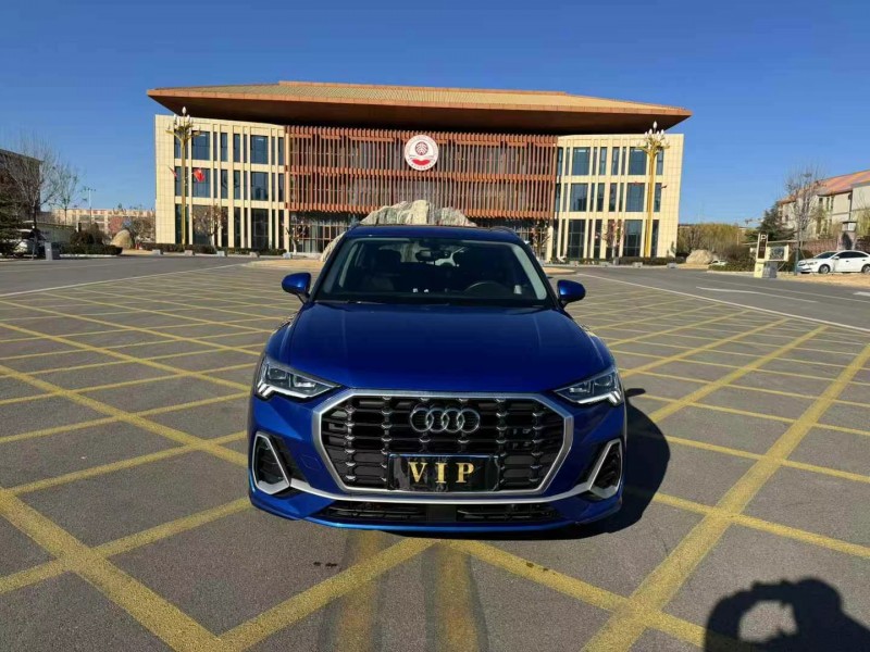 济宁22年奥迪Q31