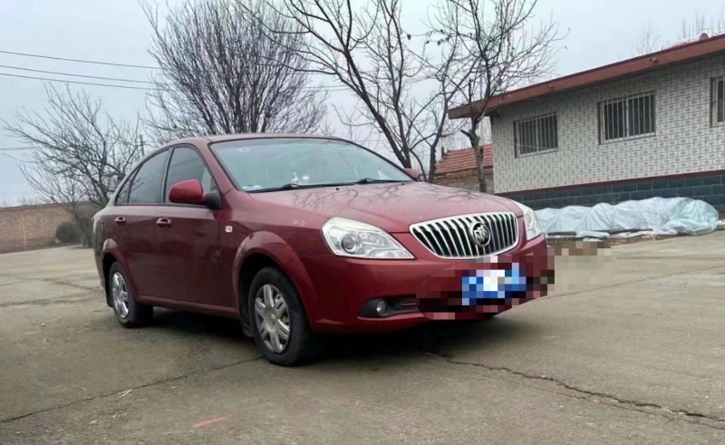 青岛14年别克凯越3