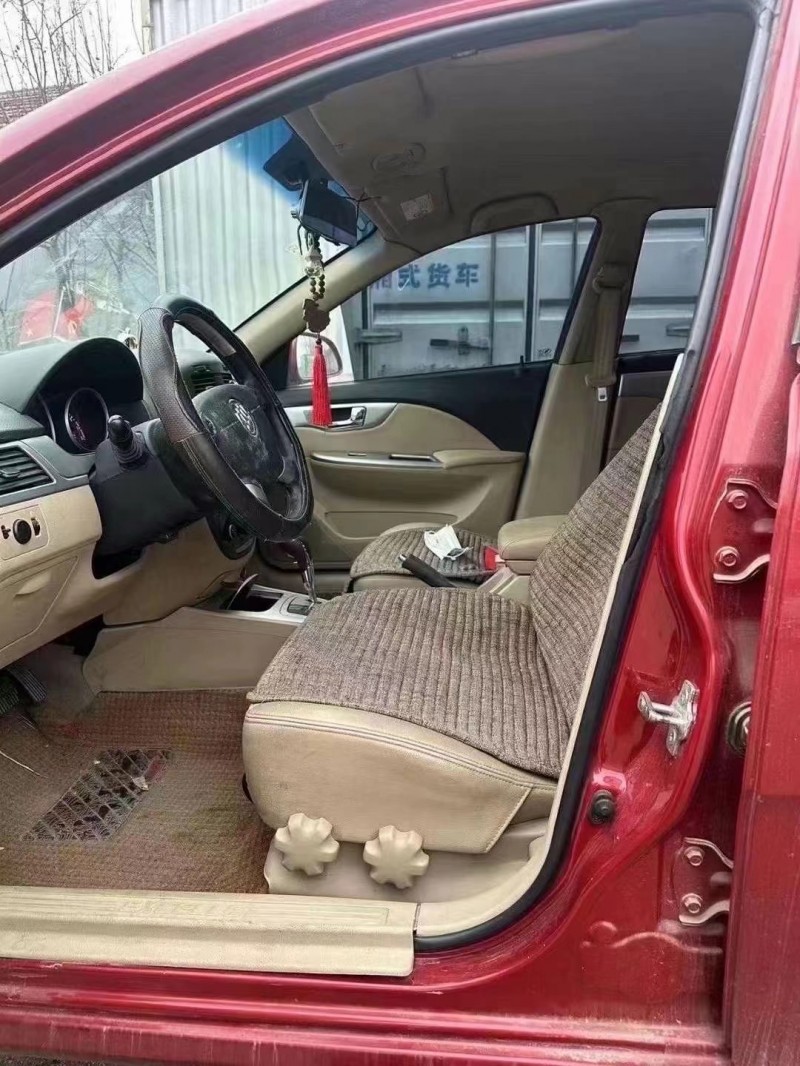 青岛14年别克凯越4